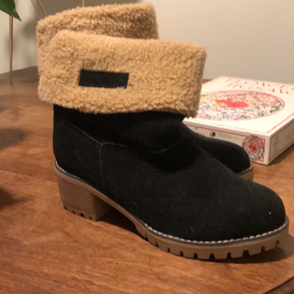 Heeled boots
